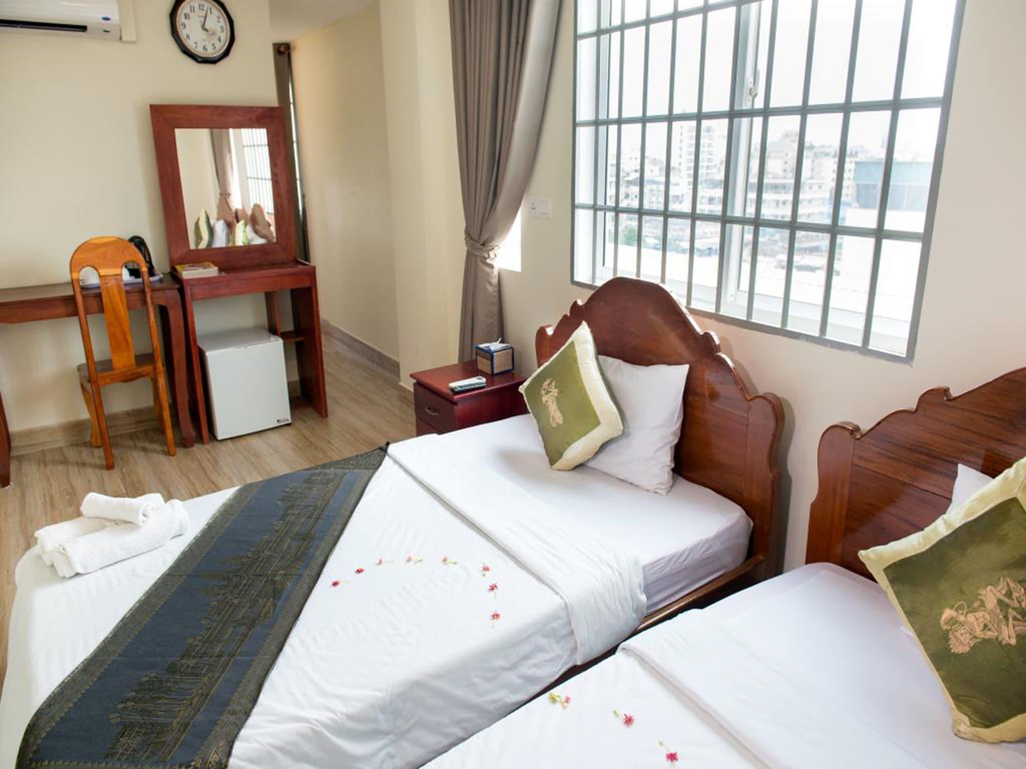 Dynsey Boutique Hotel Пном Пен Екстериор снимка