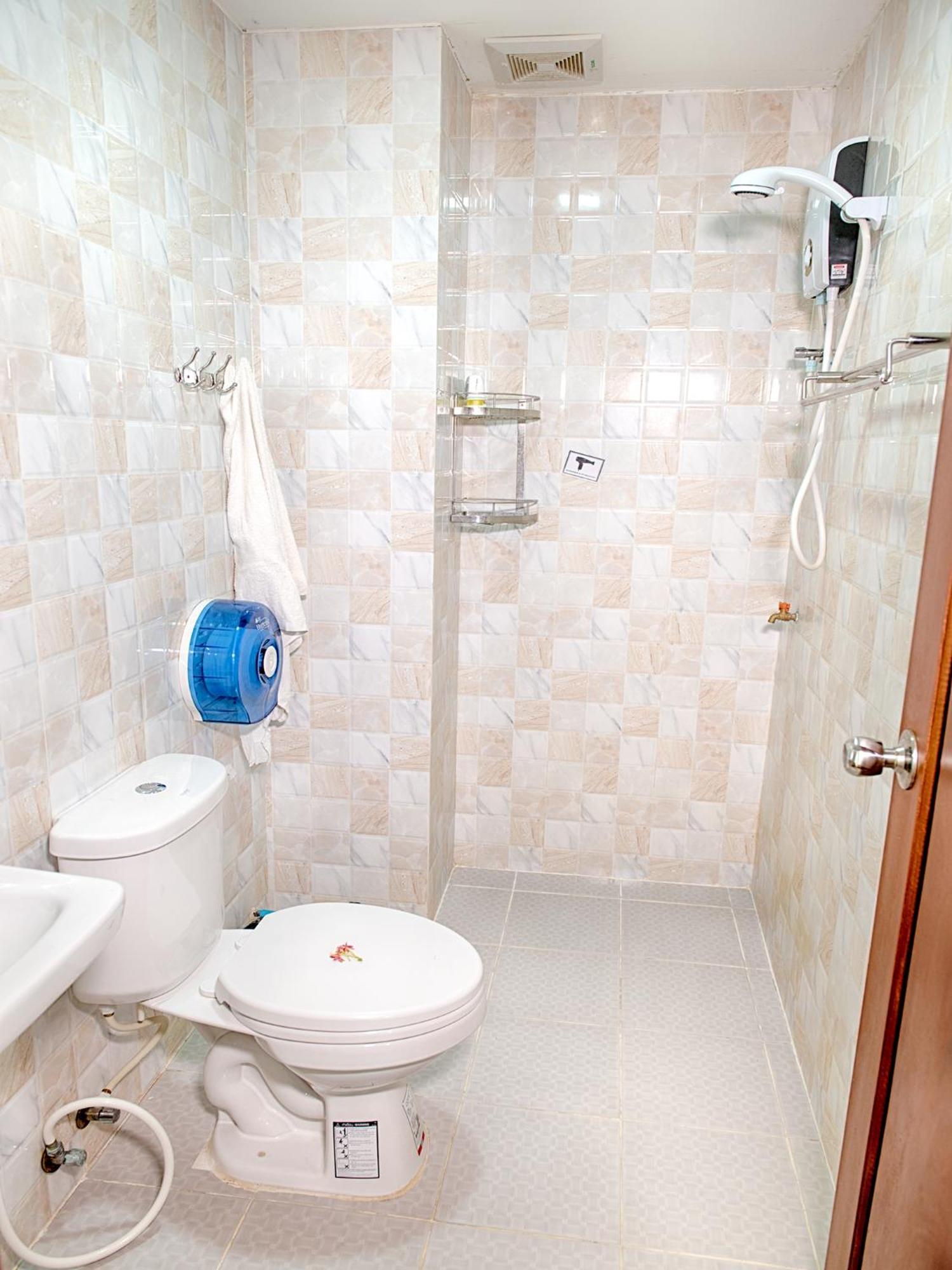 Dynsey Boutique Hotel Пном Пен Екстериор снимка