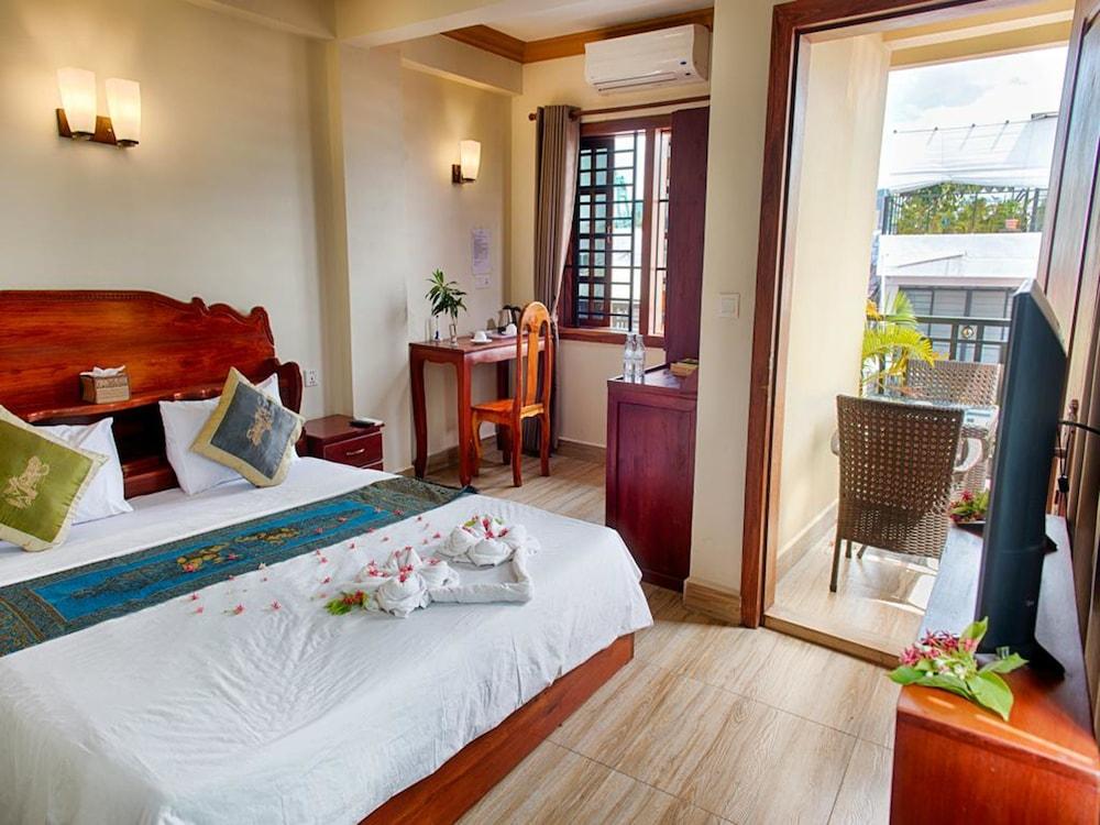 Dynsey Boutique Hotel Пном Пен Екстериор снимка