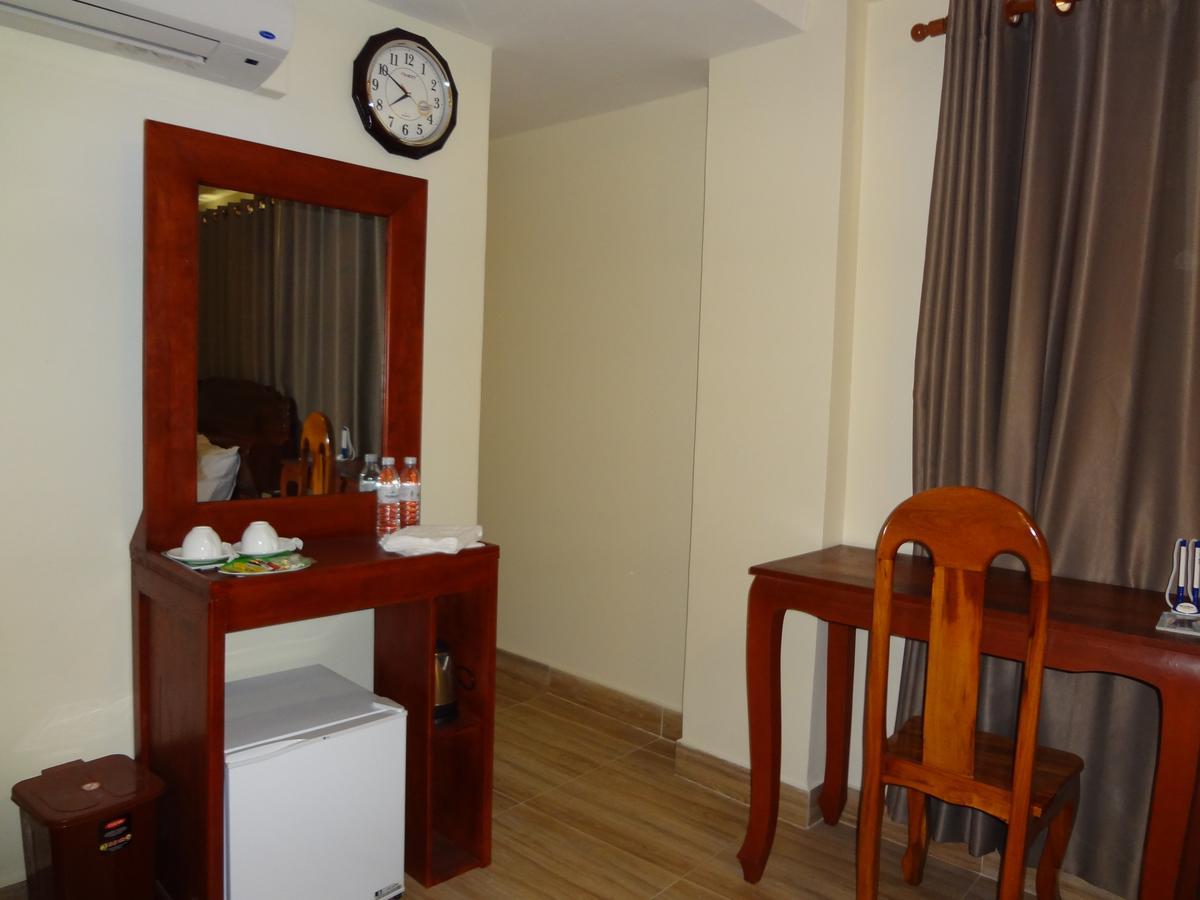 Dynsey Boutique Hotel Пном Пен Екстериор снимка