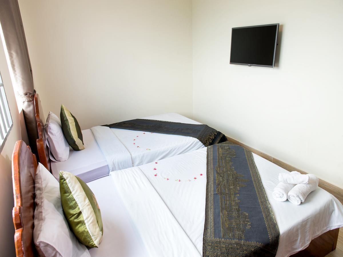 Dynsey Boutique Hotel Пном Пен Екстериор снимка
