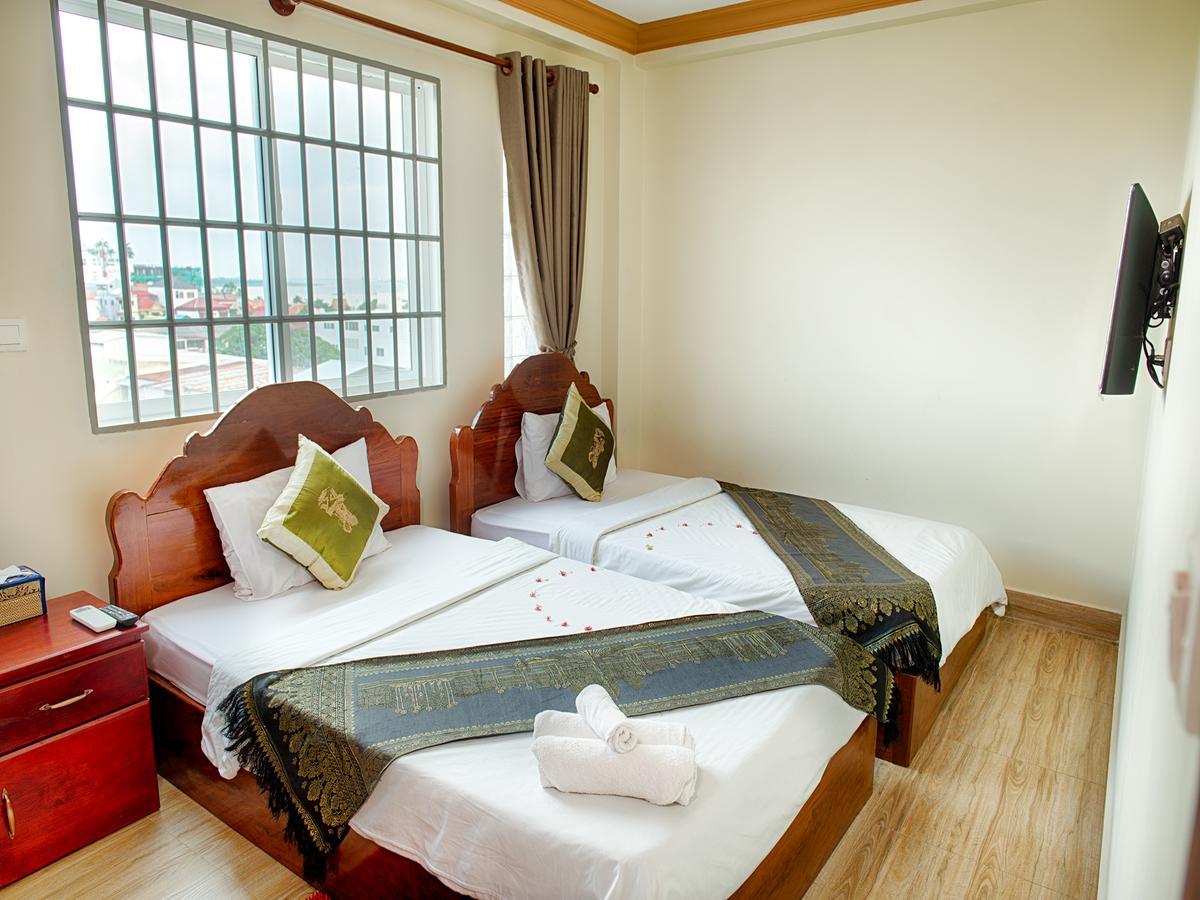 Dynsey Boutique Hotel Пном Пен Екстериор снимка